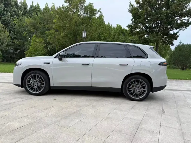 Leapmotor C10 — Фото автомобиля 5