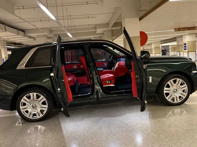 Rolls-Royce Cullinan — Фото автомобиля 7