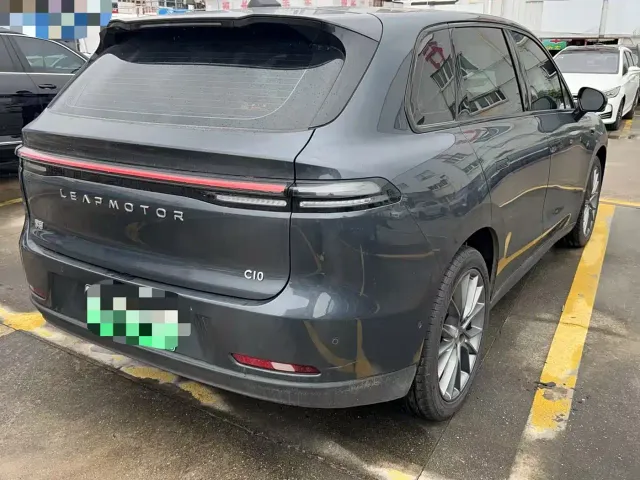 Leapmotor C10 — Фото автомобиля 4