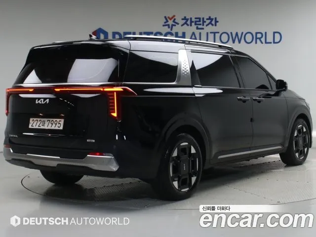 Kia Carnival — Фото автомобиля 2