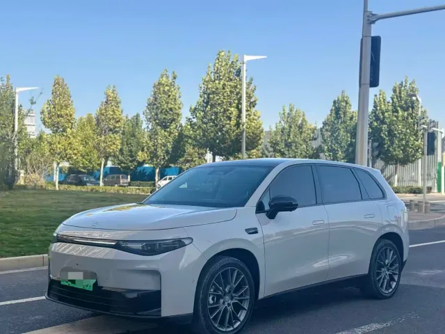 Фотография автомобиля — Leapmotor C10