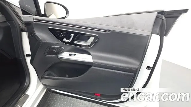 Mercedes-Benz EQE V295 — Фото автомобиля 13