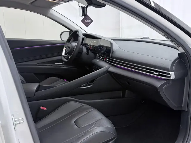 Hyundai Elantra — Фото автомобиля 21