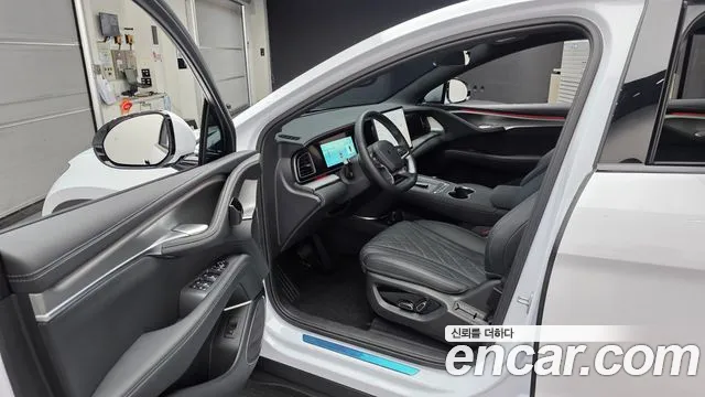 BYD Sealion 7 — Фото автомобиля 10