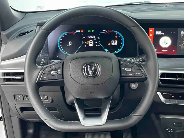 Changan CS35 Plus — Фото автомобиля 7