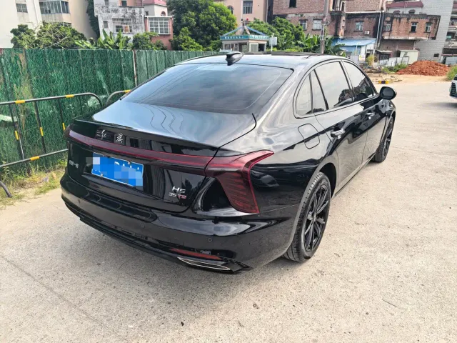 Hongqi H5 — Фото автомобиля 14