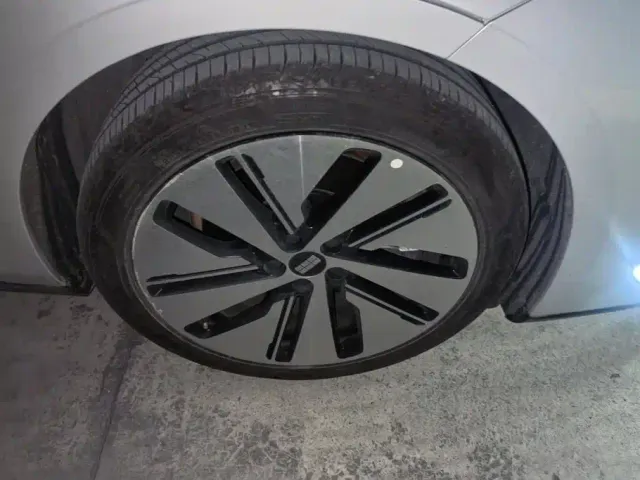 Geely Galaxy E8 — Фото автомобиля 6