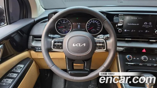 Kia Carnival Generation 4 — Фото автомобиля 19