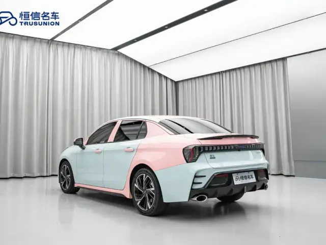 Lynk & Co 03 — Фото автомобиля 7