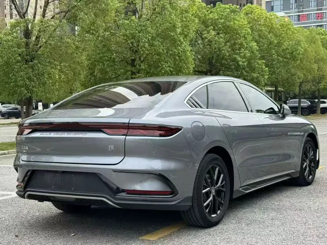 BYD Han — Фото автомобиля 9