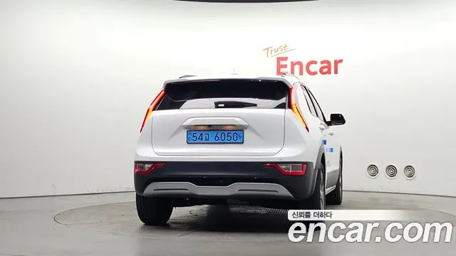 Kia Niro — Фото автомобиля 4