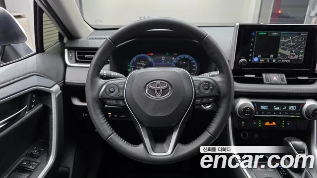 Toyota RAV4 — Фото автомобиля 13