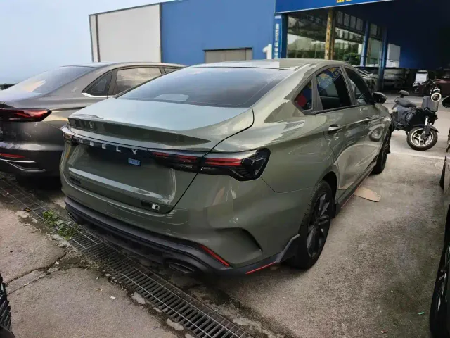 Geely Binrui — Фото автомобиля 9