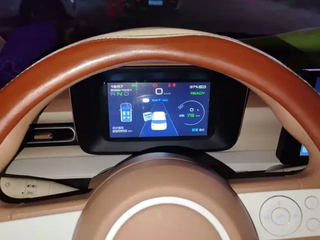 Wuling Hongguang Mini EV — Фото автомобиля 7