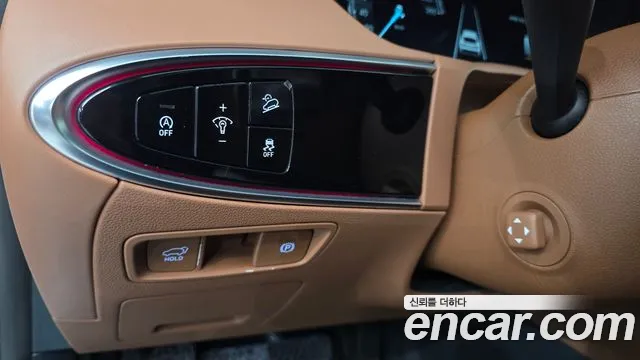 Genesis GV70 — Фото автомобиля 14