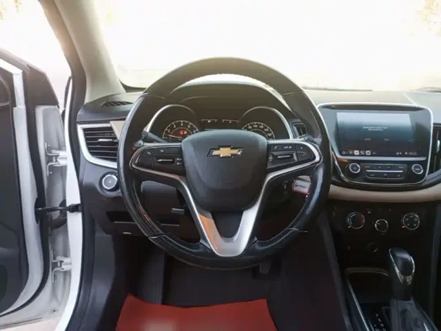 Chevrolet Monza — Фото автомобиля 10