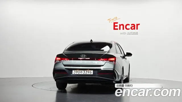 Hyundai Avante CN7 — Фото автомобиля 4
