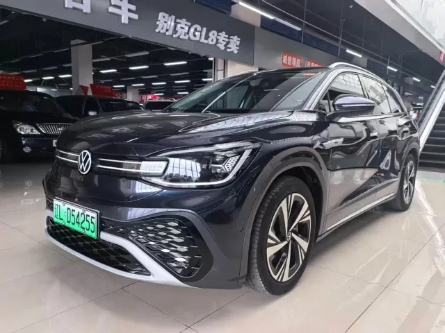 Фотография автомобиля — Volkswagen ID.6 Crozz