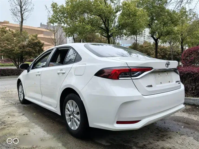 Toyota Corolla — Фото автомобиля 21