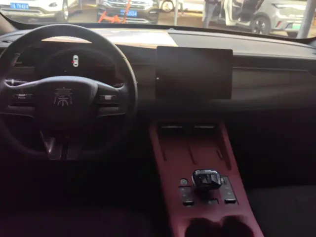 BYD Qin PLUS — Фото автомобиля 12