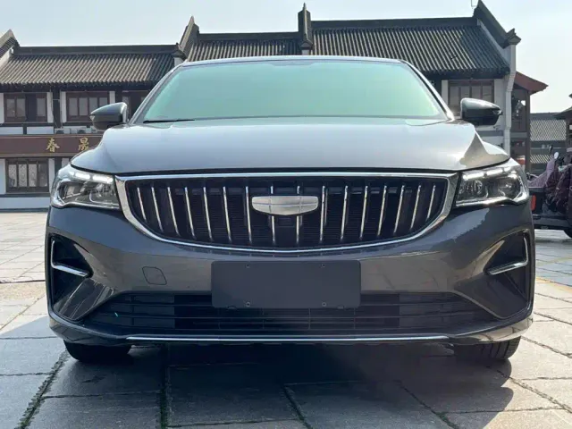 Geely Emgrand — Фото автомобиля 2