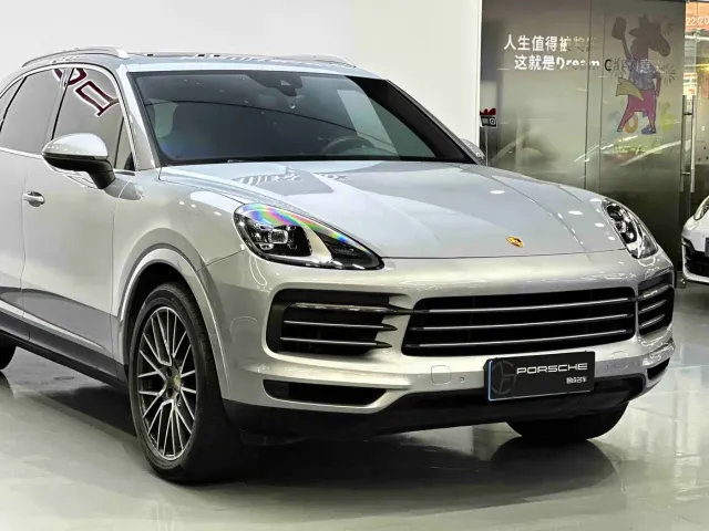 Porsche Cayenne 2022 Cayenne 3.0T Platinum Edition — Фото автомобиля 12