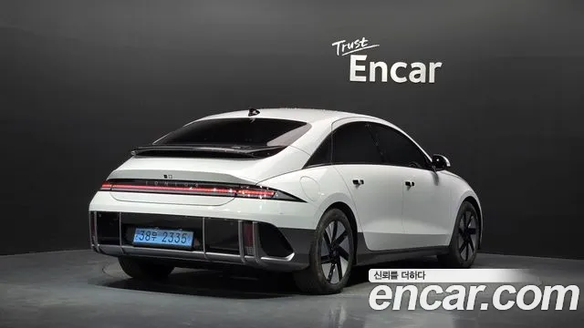 Hyundai Ioniq 6 — Фото автомобиля 2