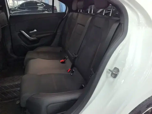 Mercedes-Benz A-Class — Фото автомобиля 21