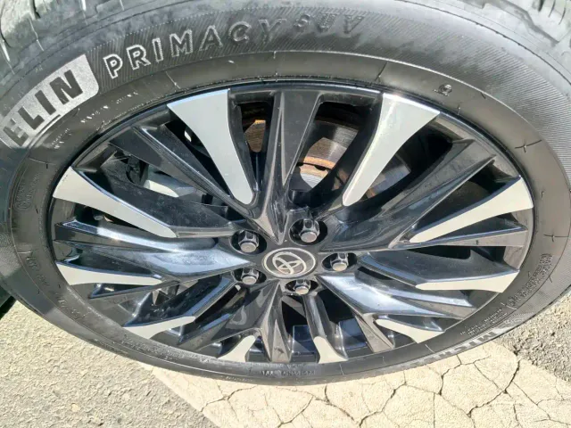 Toyota Alphard — Фото автомобиля 22