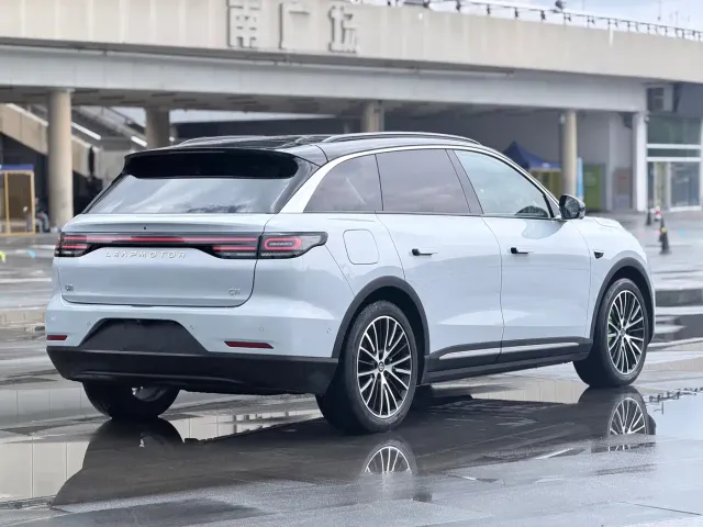Leapmotor C11 — Фото автомобиля 4