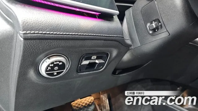 Mercedes-Benz EQS — Фото автомобиля 12