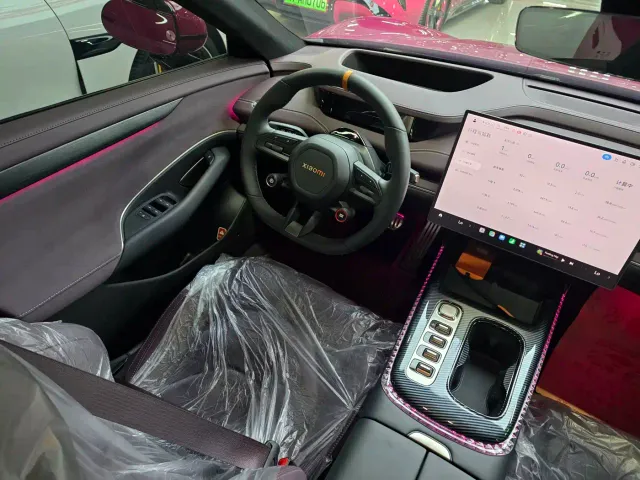 Xiaomi SU7 — Фото автомобиля 12