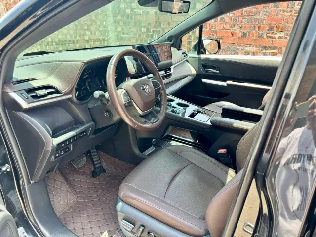 Toyota Granvia — Фото автомобиля 8