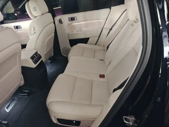 Li Auto L7 — Фото автомобиля 16