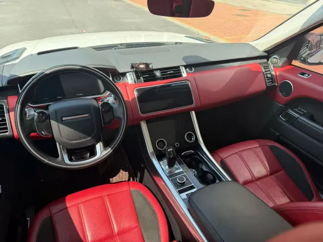 Land Rover Range Rover Sport — Фото автомобиля 5