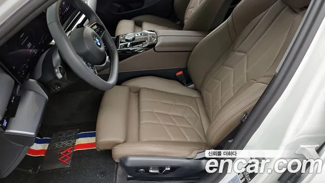 BMW 5-Series — Фото автомобиля 27