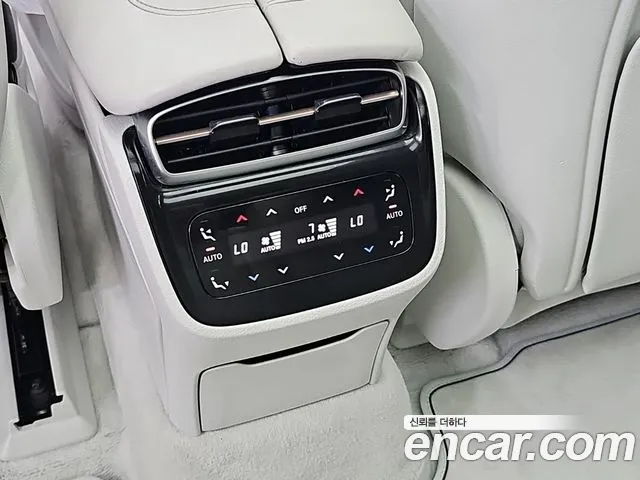 Mercedes-Benz EQS — Фото автомобиля 13