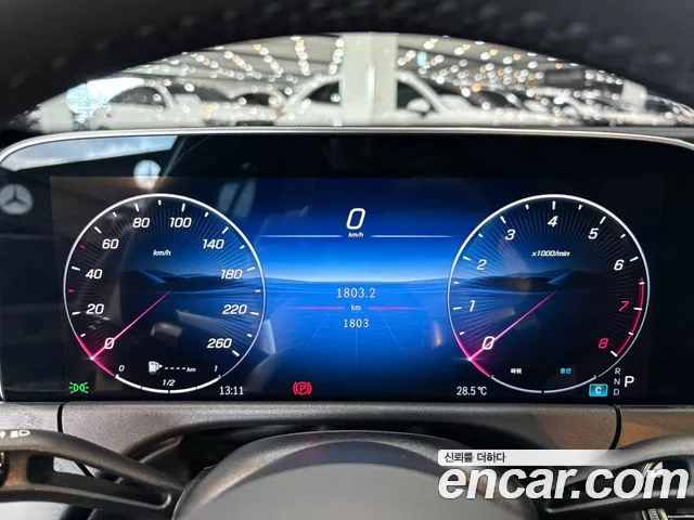 Mercedes-Benz E-Class — Фото автомобиля 13
