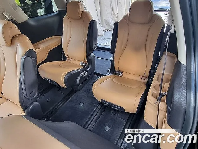 Kia Canival Carnival 4 поколение Дизель 9 мест Prestige — Фото автомобиля 9