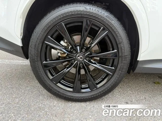 Lexus NX NX450h+ 2nd Gen — Фото автомобиля 8