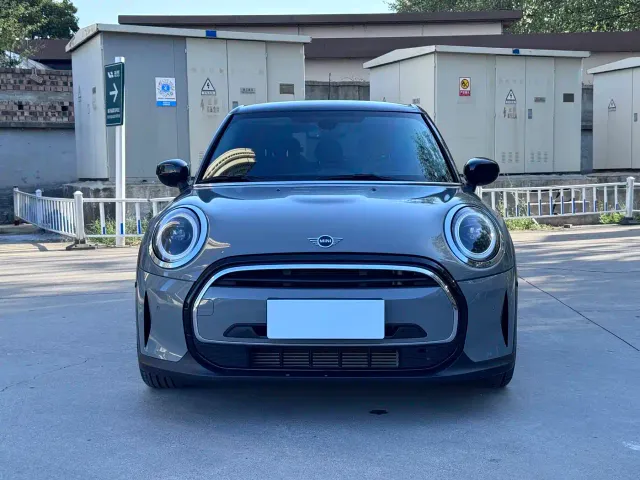 MINI Hatch — Фото автомобиля 2