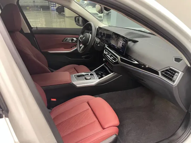 BMW 3 Series — Фото автомобиля 11