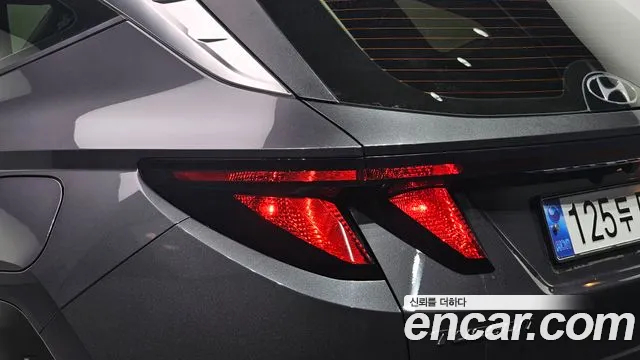Hyundai Tucson Tucson (NX4) Дизель 2.0 2WD — Фото автомобиля 23