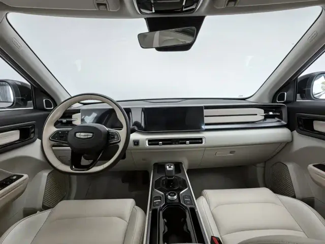Geely ICON — Фото автомобиля 5