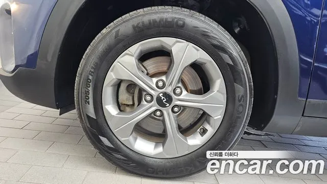 Kia Seltos Бензин 1.6 турбо 2WD — Фото автомобиля 5