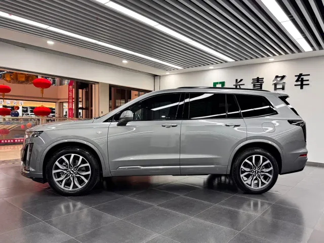 Cadillac XT6 — Фото автомобиля 3