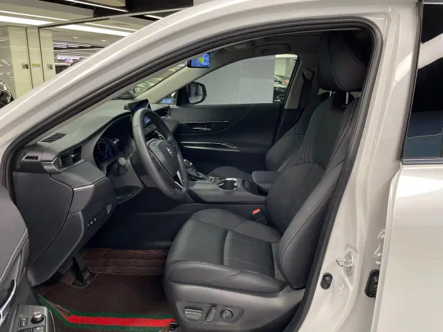 Toyota Harrier — Фото автомобиля 11