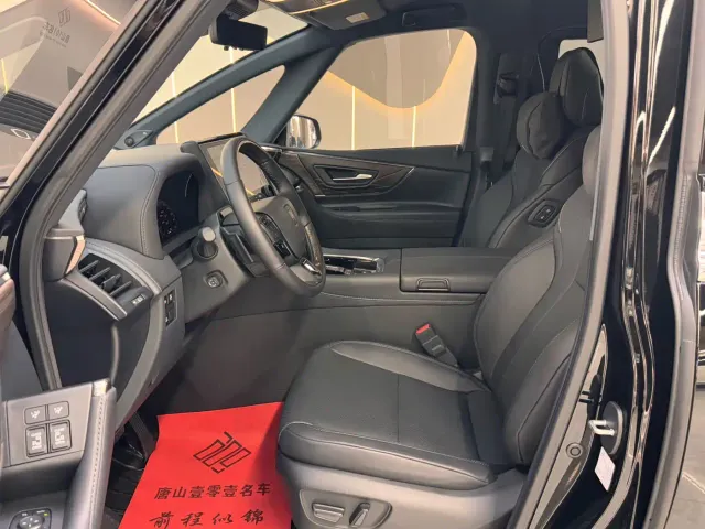 Toyota Vellfire — Фото автомобиля 16