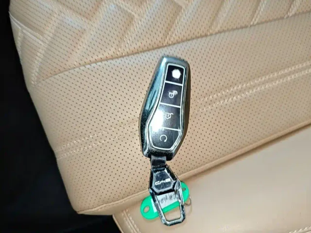BYD Song L DM-i — Фото автомобиля 16