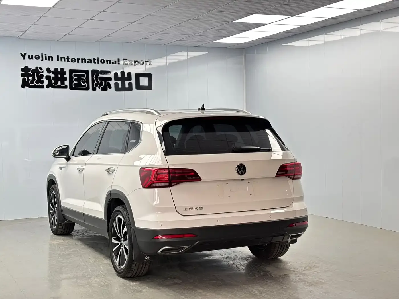 Volkswagen Tharu 2022 280TSI FWD Luxury Edition — Фото автомобиля 8